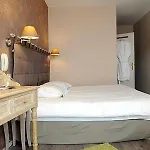 Logis La Bastide Des Oliviers Hotel 3*