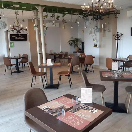 Logis La Bastide Des Oliviers 3*