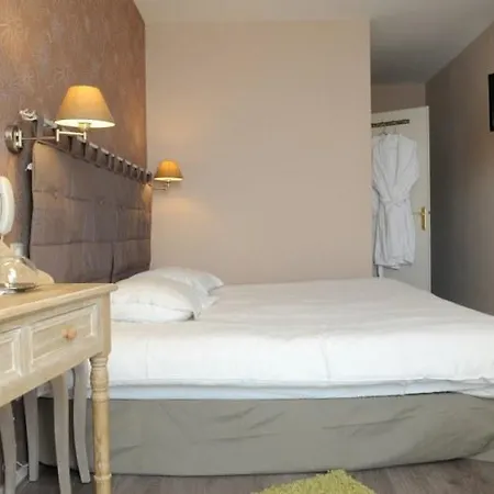 Hotell Logis La Bastide Des Oliviers Monflanquin