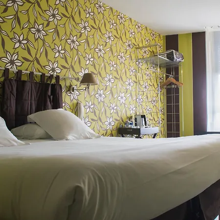 Hotell Logis La Bastide Des Oliviers Monflanquin