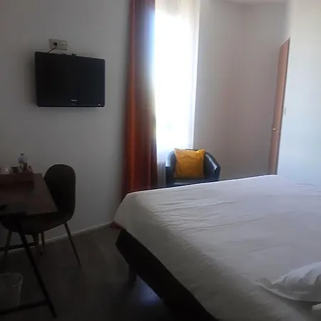 Hotel Logis La Bastide Des Oliviers