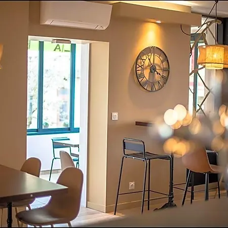 Hotel Logis La Bastide Des Oliviers
