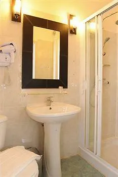 Hotell Logis La Bastide Des Oliviers