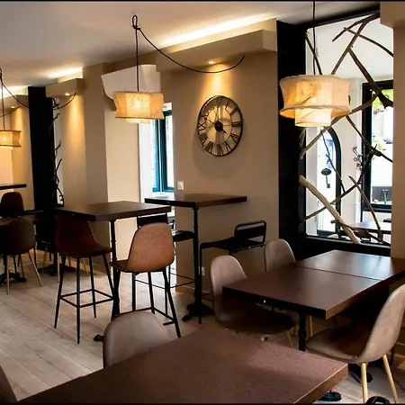 Hotell Logis La Bastide Des Oliviers