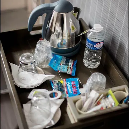 Hotel Logis La Bastide Des Oliviers