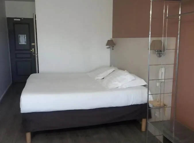 Hotel Logis La Bastide Des Oliviers