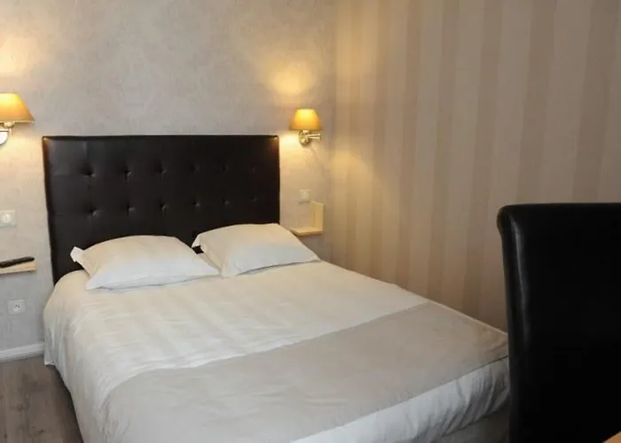 Hotel Logis La Bastide Des Oliviers 3*