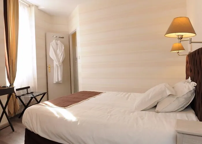 Logis La Bastide Des Oliviers 3*