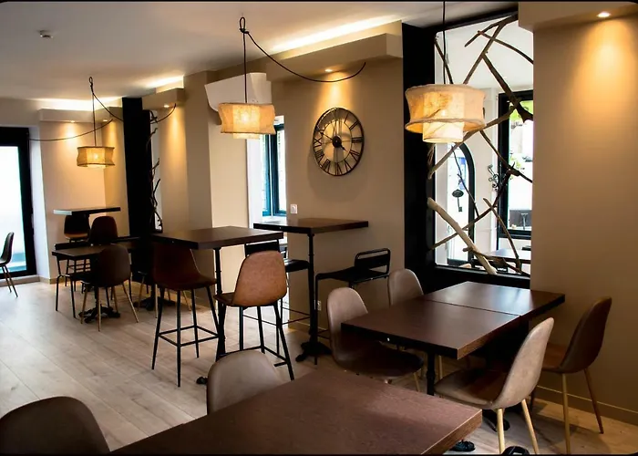 Hotel Logis La Bastide Des Oliviers