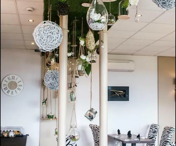 Logis La Bastide Des Oliviers Monflanquin