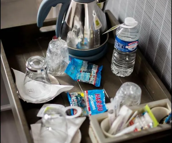 Hotel Logis La Bastide Des Oliviers