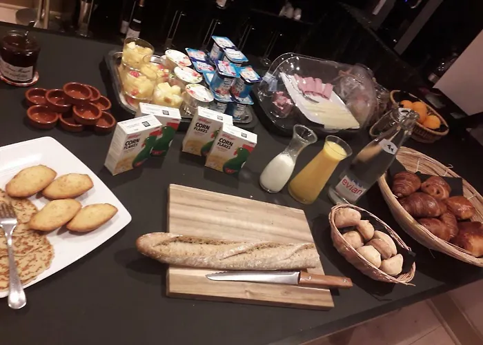 Logis La Bastide Des Oliviers Hotel Monflanquin